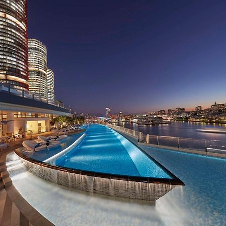 Crown Towers Sydney Hotel Luaran gambar Infinity Pool at The Star Gold Coast