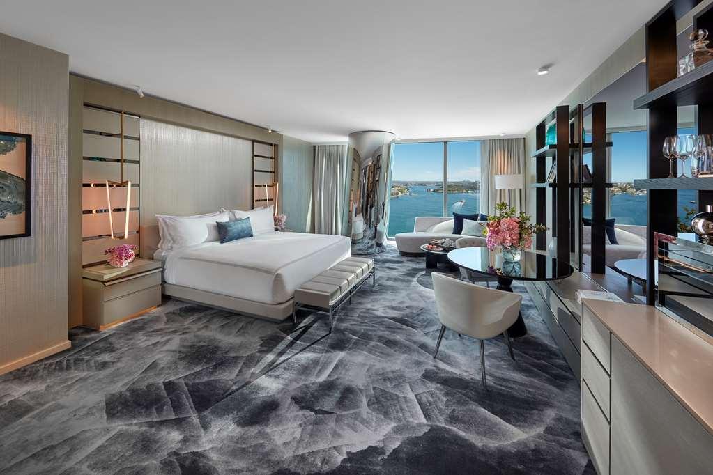 Crown Towers Sydney Hotel Bilik gambar A suite at the hotel
